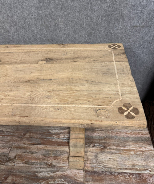 table a manger en bois massif et marqueterie époque fin XIX eme 