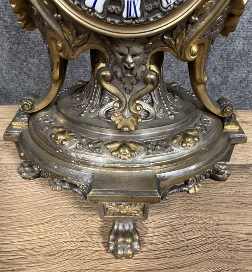 Renaissance-style gilt bronze and silver-plated clock from the 19th century