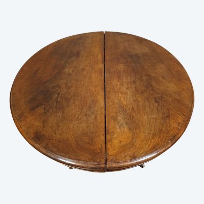 Louis Philippe period walnut pedestal table with extensions, circa 1830 / 434 cm