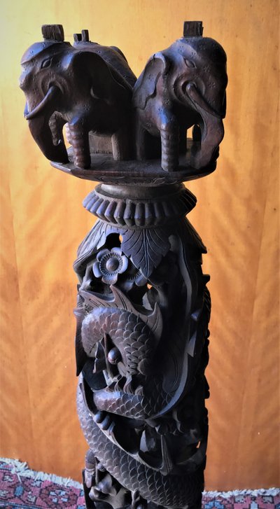 Pedestal, column, Vietnam in solid wood carved with elephants, dragon... ASIA