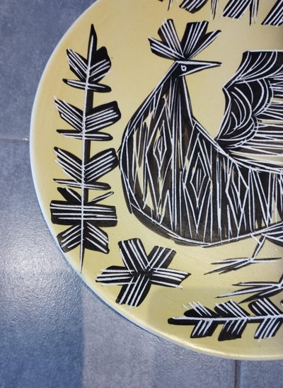 Vallauris plate with incised decoration.