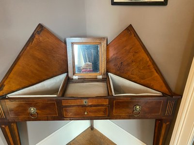 coiffeuse d'angle d'époque Louis XVI