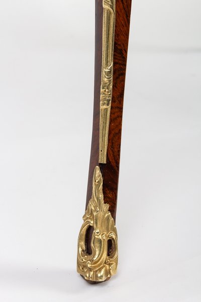 Tavolino da scrittura in palissandro e palissandro, periodo Napoleone III, 1850-1870 ca.
