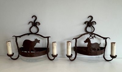 Paire d'Appliques En Fer Forgé Représentant des Animaux. Travail Français. Vers 1940