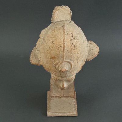 Statua egizia in argilla di Michel Ceyla Francia