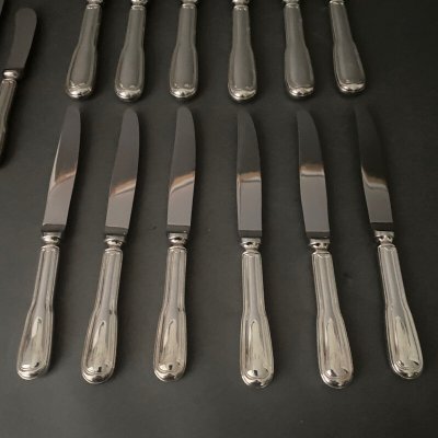 Suite von 14 versilberten Metallmessern Haus Christofle Modell uniplat