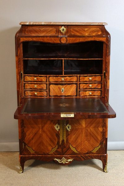Marquetry desk stamped Léonard Boudin (1735-1804)