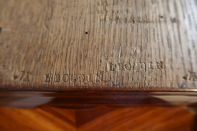 Marquetry desk stamped Léonard Boudin (1735-1804)