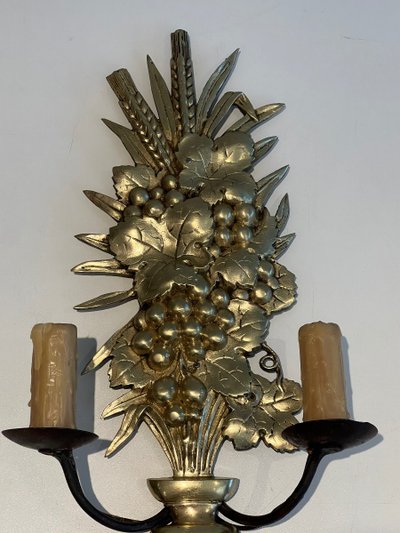 Pair of bronze and wrought iron wall lights depicting a bowl of fruit. French work.