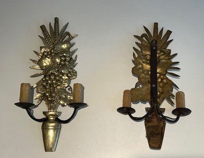 Pair of bronze and wrought iron wall lights depicting a bowl of fruit. French work.