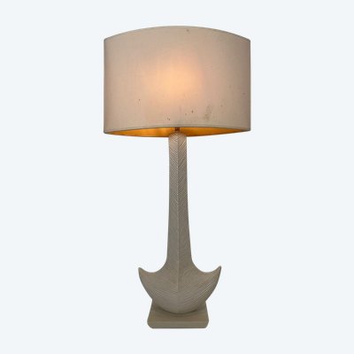 Lampada di design in ceramica bianca. Opera francese di L Drummer. Circa 1970