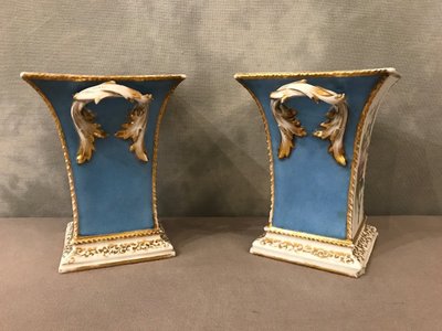 Coppia di vasi in porcellana Vieux Paris del XIX secolo