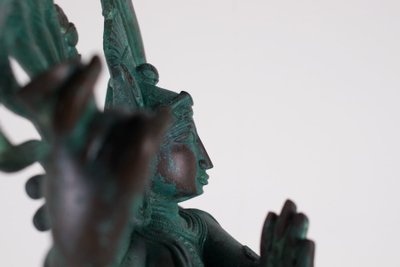 Grande Shiva Nataraja in bronzo