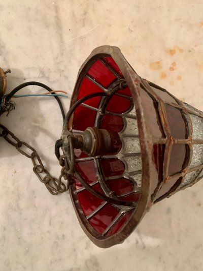 Small stained-glass hanging lamp