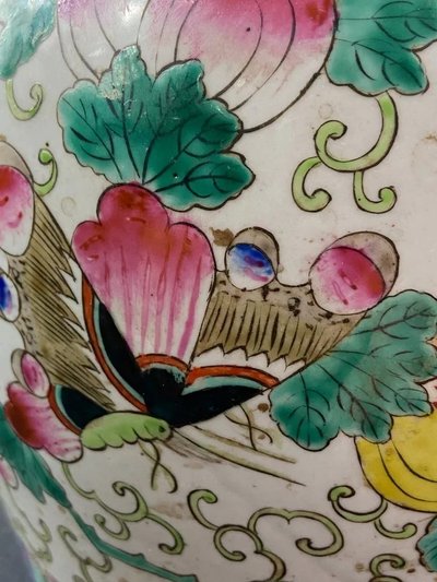 Ingwer-Topf aus China Porzellan XIX Blumen-Dekor mit Schmetterlingen