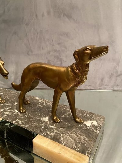 Large Art Deco sculpture of greyhounds on onyx signed Salvatore MELANI 1902-1934
