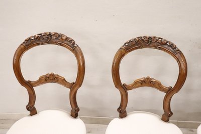 Dining Chairs in Carved Walnut, Mid-19th Century