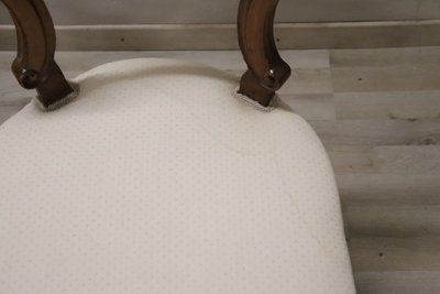 Dining Chairs in Carved Walnut, Mid-19th Century