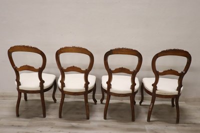 Dining Chairs in Carved Walnut, Mid-19th Century