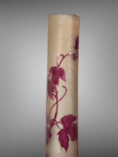 IMPORTANT OVOIDE VASE SIGNIERT LEGRAS IN GIEFERGLAS MIT MÛRIERDECK 65 CM HOCH