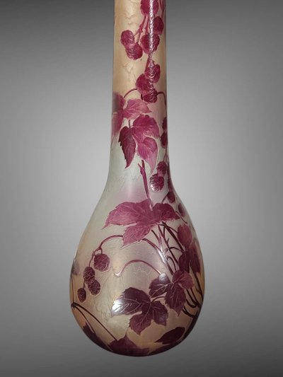 IMPORTANT OVOIDE VASE SIGNIERT LEGRAS IN GIEFERGLAS MIT MÛRIERDECK 65 CM HOCH