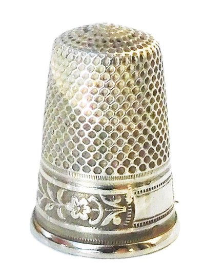 Bellissimo kit da cucito in argento massiccio in stile Art Nouveau. Contiene un paio di forbici da ricamo.