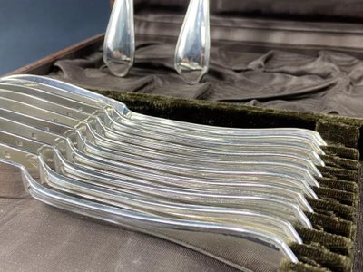 Servizio di pesce Luigi XV Ravinet d'Enfert in argento con filetto di violino