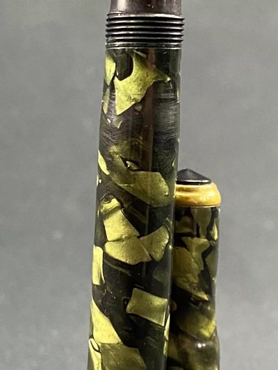 Stylo plume vintage 1940 marbré vert Unic Mondial