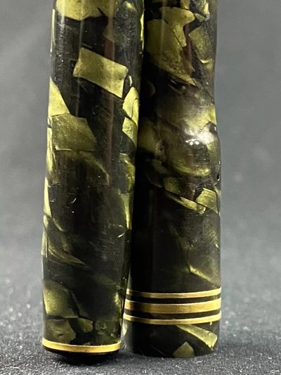 Stylo plume vintage 1940 marbré vert Unic Mondial