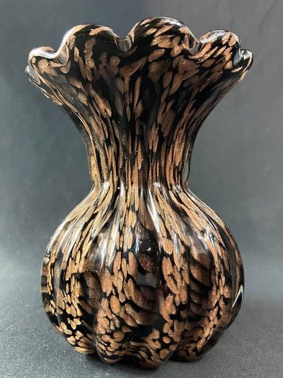 Signed Murano Venice crystal vase, gold inclusion on black background