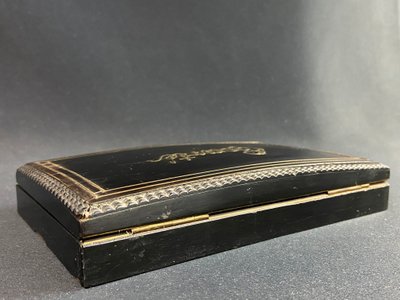 Scatola da gioco in palissandro laccato nero e ottone intarsiato Napoleone III