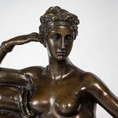 Dopo Antonio Canova (1757-1822) - Paolina Borghese detta Venere Vitrix in bronzo e marmo