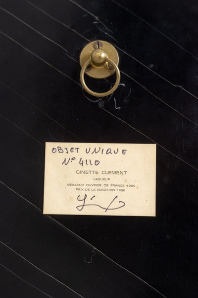 Ginette Clement. Miroir rond en laque. Année 1966. LS6146181A