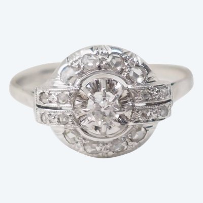 Bague Art Déco en or blanc et diamants
