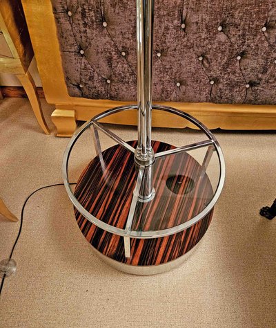 Luminaire Forming Pedestal Table, Italian Design 1960
