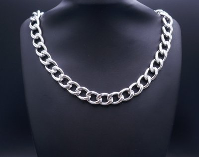 Silver Mesh Necklace, 98.1 Grams.