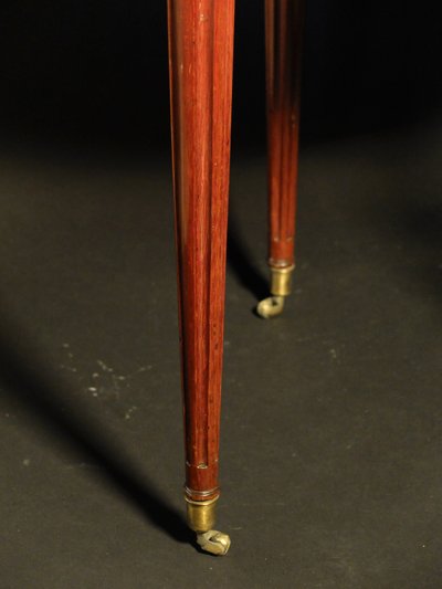 Table bouillotte et son bouchon d'époque Louis XVI 