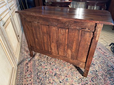 18th century Louis XV walnut crossbow chest of drawers