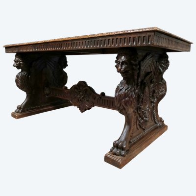 Italy XIXth : Museal Renaissance style walnut table or desk circa 1850