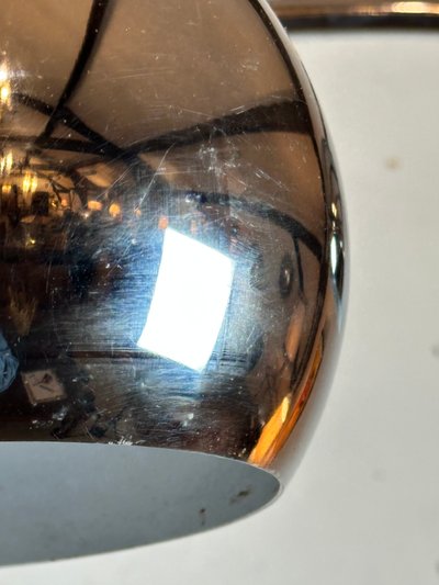 Lampada da terra italiana a forma di mughetto in metallo cromato vintage anni '70