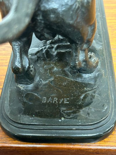 Antoine-Louis Barye (1795-1865) Basset mit dem Kopf nach links stehend Barbedian Gusseisen XIX 