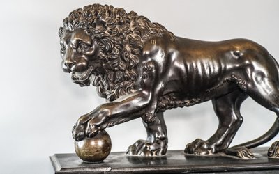 VENICE LION CLOCK in bronze and marble, NAPOLEON III period