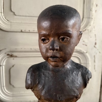 Scultura in terracotta Bambino dell'officina Charles Filleul in busto del XX secolo