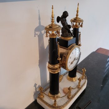 Pendel - Vergoldete Bronze, Marmor - Ende des 18. bis Mitte des 19. Jahrhunderts - GAVELLE -