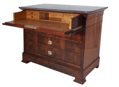 Restoration period flamed mahogany chest of drawers