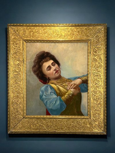 DIPINTO RUSSO / OLIO SU TAVOLA IN LEGNO CON CORNICE RAFFIGURANTE UN RITRATTO DI DONNA