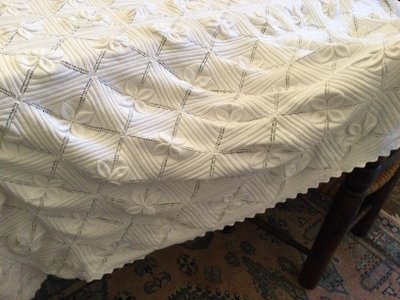 Couvre lit blanc 