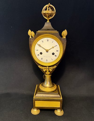 Empire Vase Clock in Bronze with patina & gilding (Urn or Escutcheon)