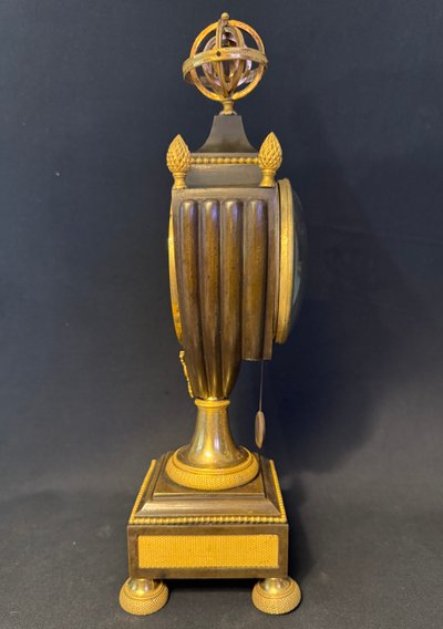 Empire Vase Clock in Bronze with patina & gilding (Urn or Escutcheon)