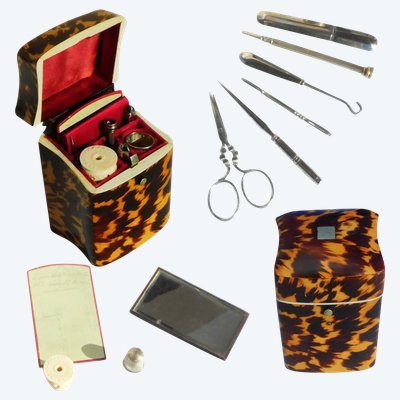 Antique Travel Sewing Set XIXth Century Sewing Scissors Shell Case Needle